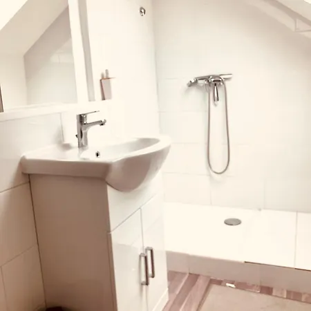 Appartement Casa Soleya - Arenes De - Au Coeur De La Cite Romaine